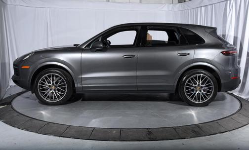 2021 Porsche Cayenne Base