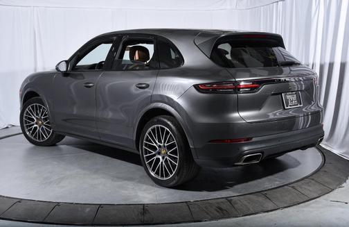 2021 Porsche Cayenne Base