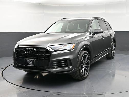 2022 Audi Q7 55 Premium Plus