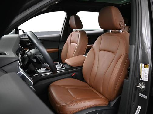 2022 Audi Q7 55 Premium Plus