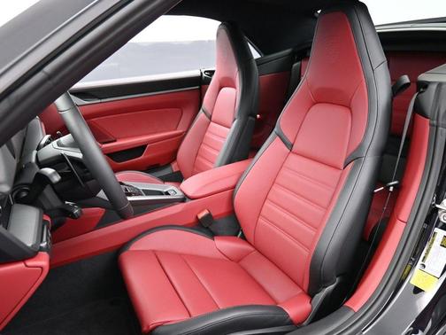 2025 Porsche 911 Carrera