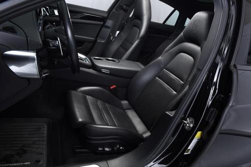 2021 Porsche Panamera 4
