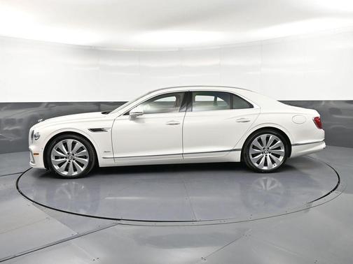 Glacier White 2026 Bentley Flying Spur Azure