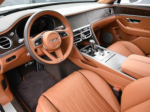 Glacier White 2026 Bentley Flying Spur Azure