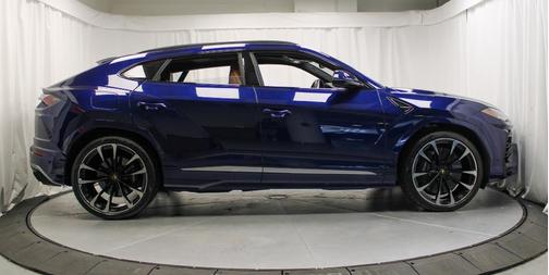 2019 Lamborghini Urus Base