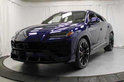 2019 Lamborghini Urus Base
