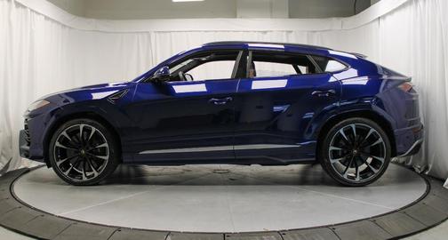 2019 Lamborghini Urus Base