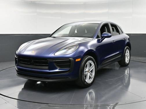2025 Porsche Macan Base