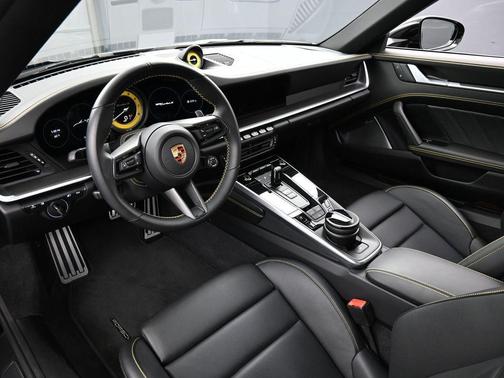 2024 Porsche 911 Turbo S