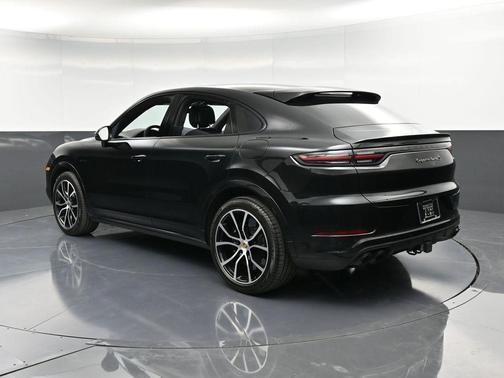 2023 Porsche Cayenne Turbo S