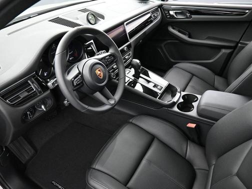 2026 Porsche Macan T