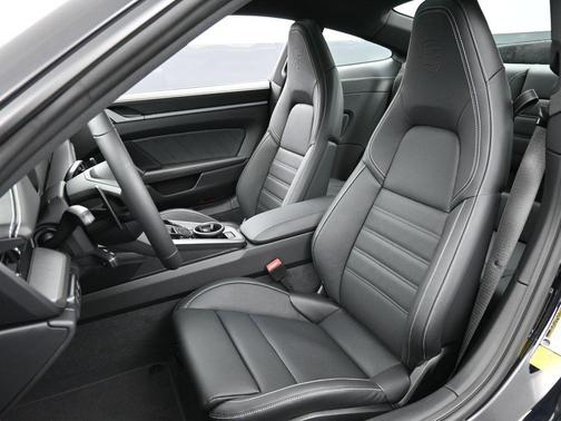 2026 Porsche 911 Carrera 4S