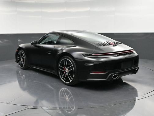 2026 Porsche 911 Carrera 4S
