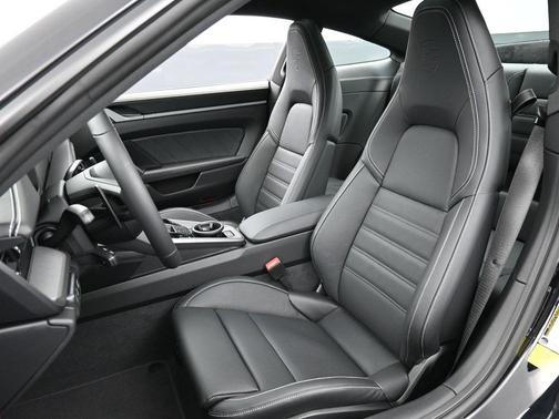 2026 Porsche 911 Carrera 4S