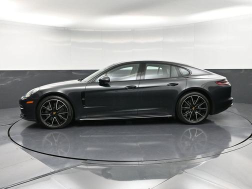 2018 Porsche Panamera 4S