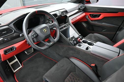 Rosso Mars Metallic 2024 Lamborghini Urus S