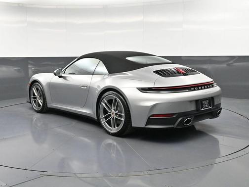 GT Silver Metallic 2026 Porsche 911 Carrera