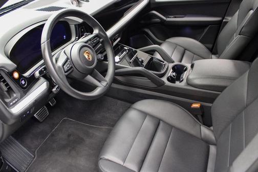 2024 Porsche Cayenne S