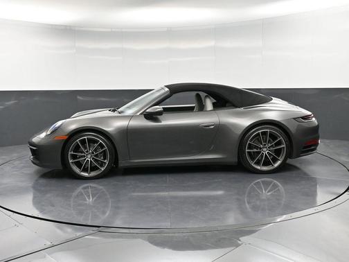 2020 Porsche 911 Carrera