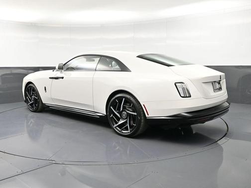 English White 2026 Rolls-Royce Spectre