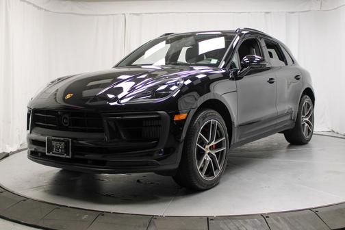 2022 Porsche Macan S