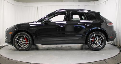2022 Porsche Macan S