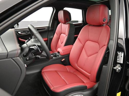 2026 Porsche Macan S