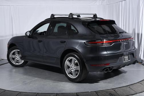 2020 Porsche Macan Base