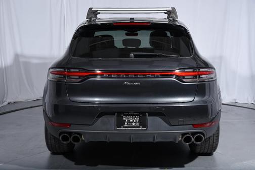 2020 Porsche Macan Base