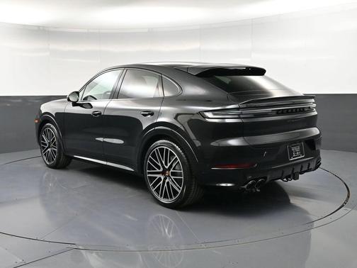Black Metallic 2026 Porsche Cayenne GTS