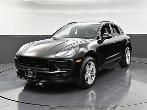 2022 Porsche Macan Base