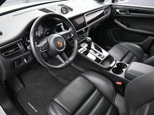 2023 Porsche Macan S