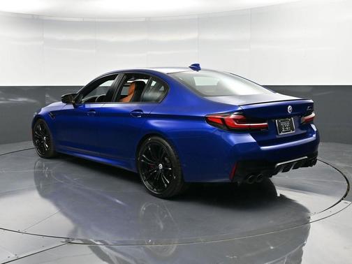 2022 BMW M5 Base