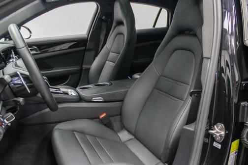 2023 Porsche Panamera E-Hybrid 4S
