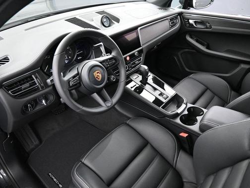 2026 Porsche Macan GTS