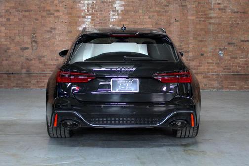 2024 Audi RS 6 Avant 4.0T quattro performance