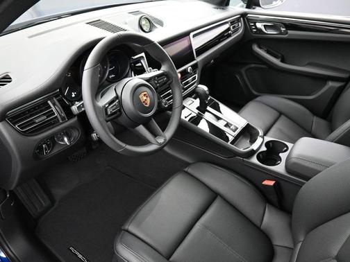 2026 Porsche Macan T