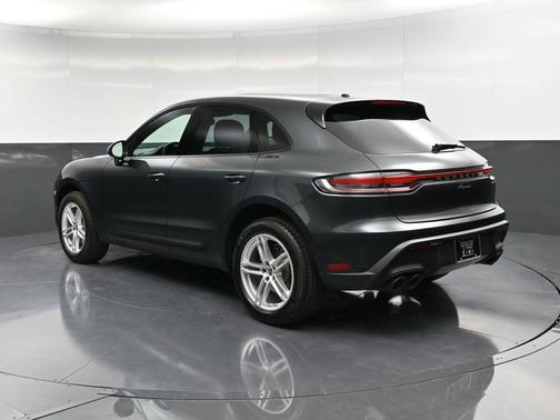 2025 Porsche Macan 