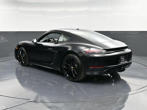 2025 Porsche 718 Cayman Style Edition