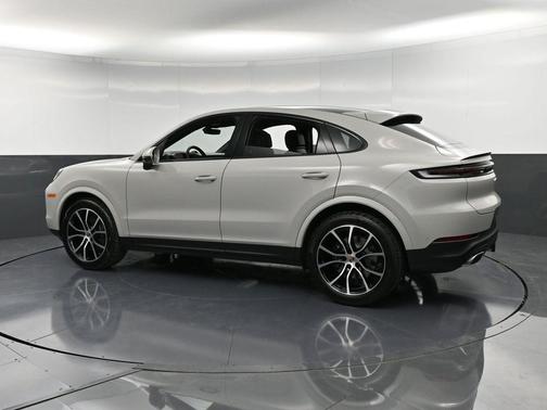 2026 Porsche Cayenne AWD