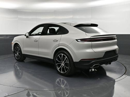 2026 Porsche Cayenne AWD