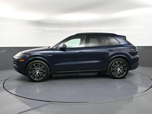 Blue Metallic 2026 Porsche Cayenne AWD