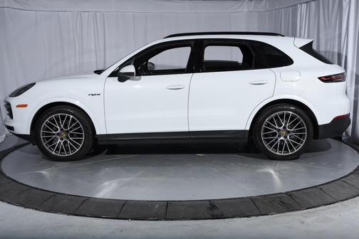 2021 Porsche Cayenne E-Hybrid AWD