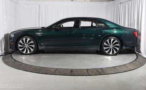 2022 Bentley Flying Spur Hybrid Base