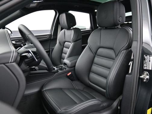 2026 Porsche Macan GTS