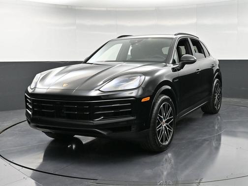 2026 Porsche Cayenne AWD