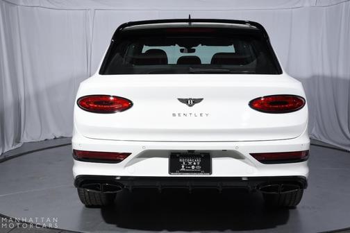 2025 Bentley Bentayga V8