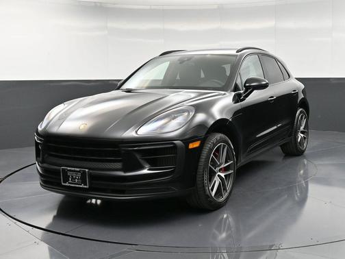 2022 Porsche Macan S