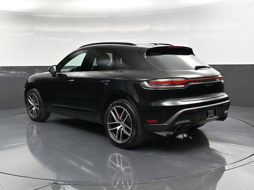 2022 Porsche Macan S