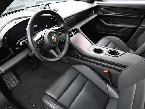 2023 Porsche Taycan 4